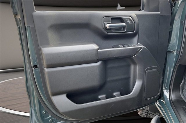 Used 2025 Chevrolet Silverado 1500 Custom Trail Boss w/ Turbomax Blackout Package image 21