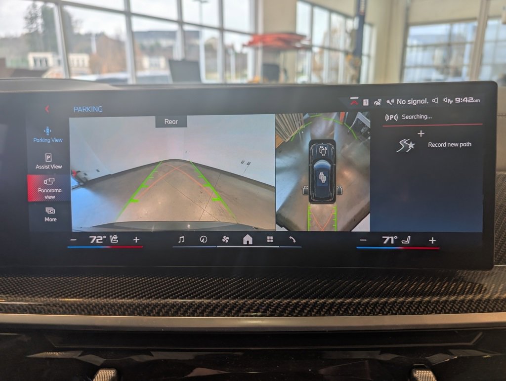 Used 2025 BMW X5 M60i w/ Climate Comfort Package image 21