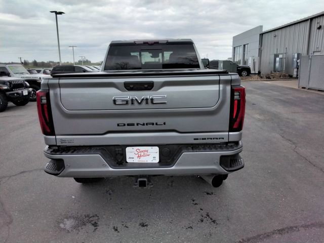 Used 2025 GMC Sierra 2500 Denali Ultimate AWD/4WD image 5