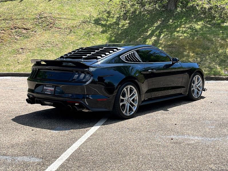 Used 2018 Ford Mustang GT Premium RWD image 19