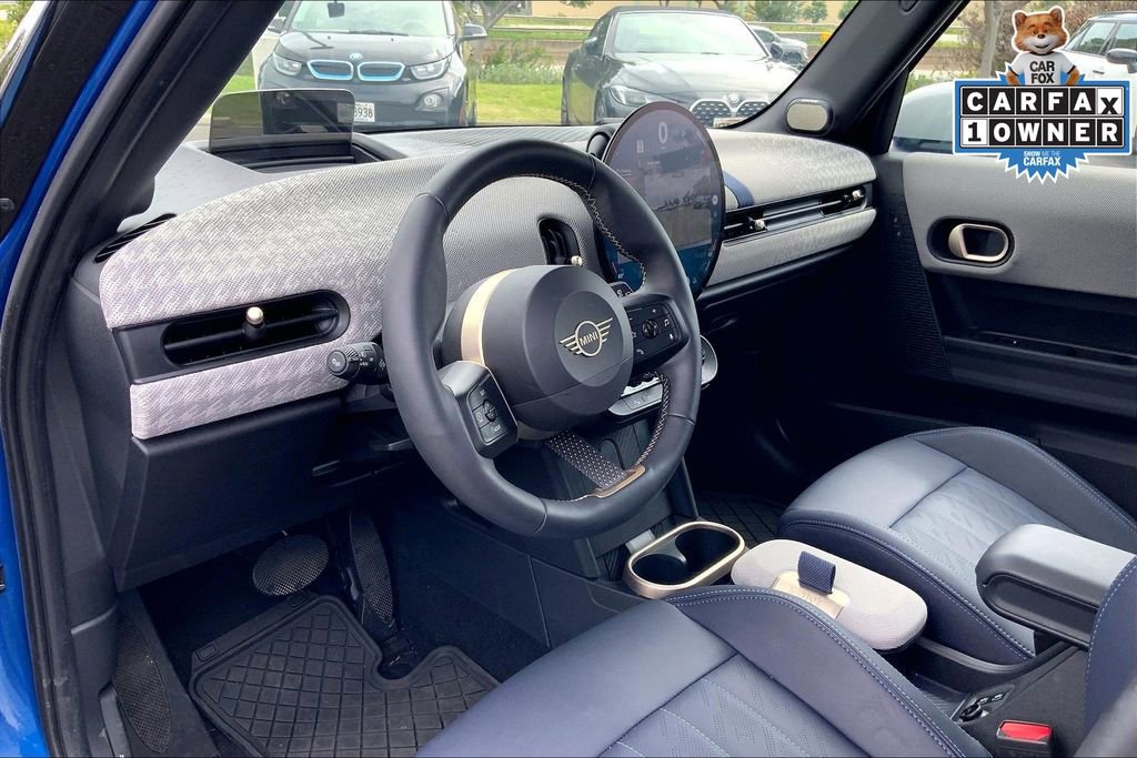 Certified 2025 MINI Cooper 4-Door Hardtop image 14