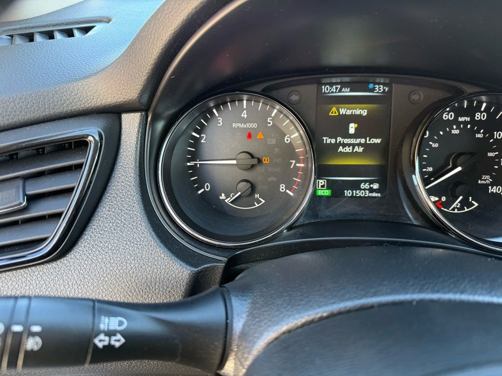 Used 2017 Nissan Rogue SV image 12