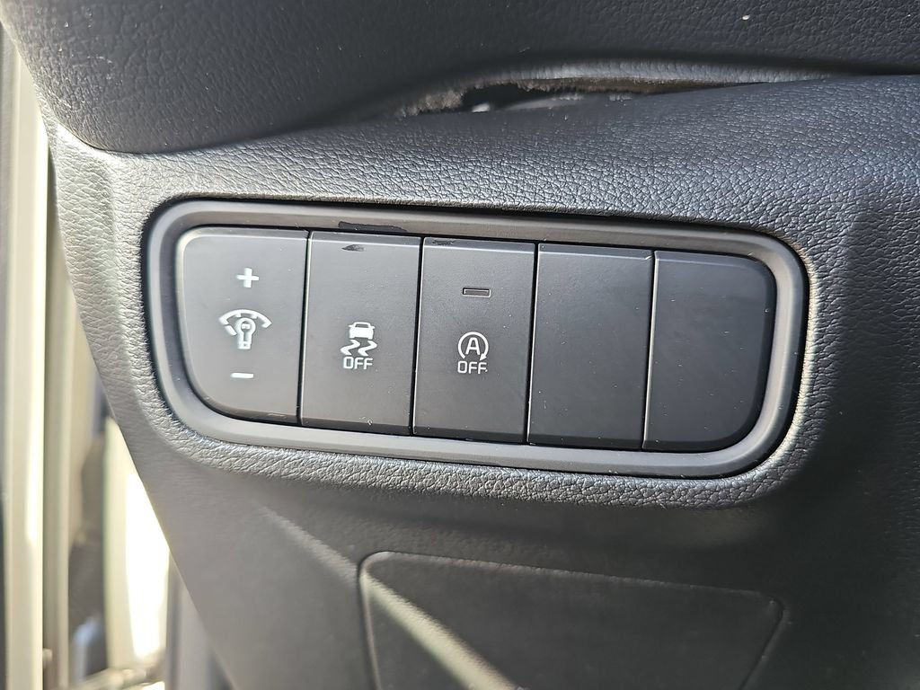 Used 2024 Kia Soul LX w/ Option Group 015 FWD image 24