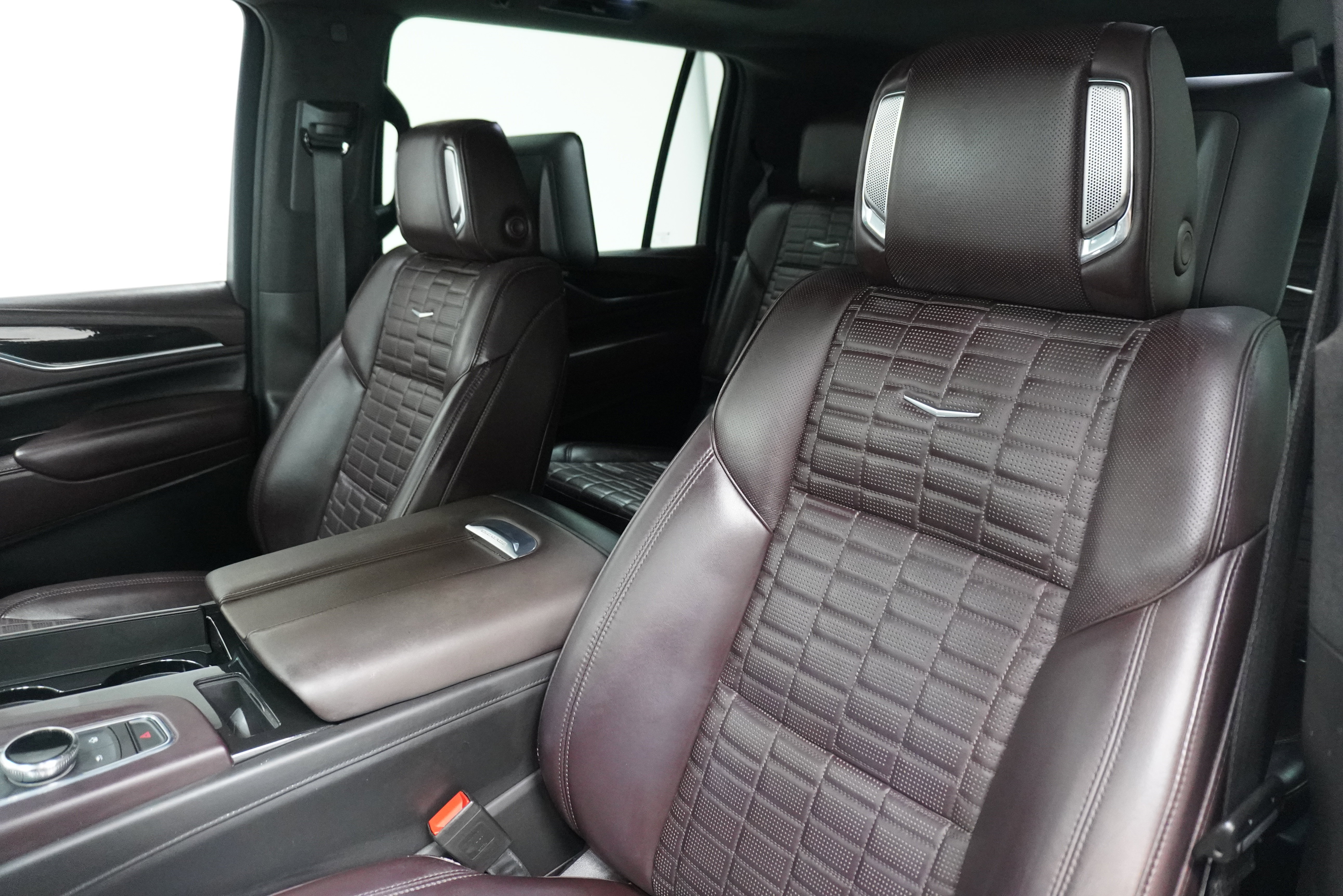 Used 2021 Cadillac Escalade ESV Premium Luxury Platinum AWD/4WD image 11