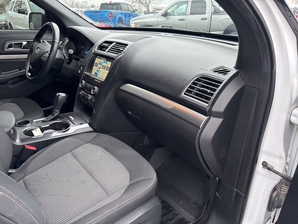 Used 2019 Ford Explorer XLT w/ Equipment Group 201A image 51