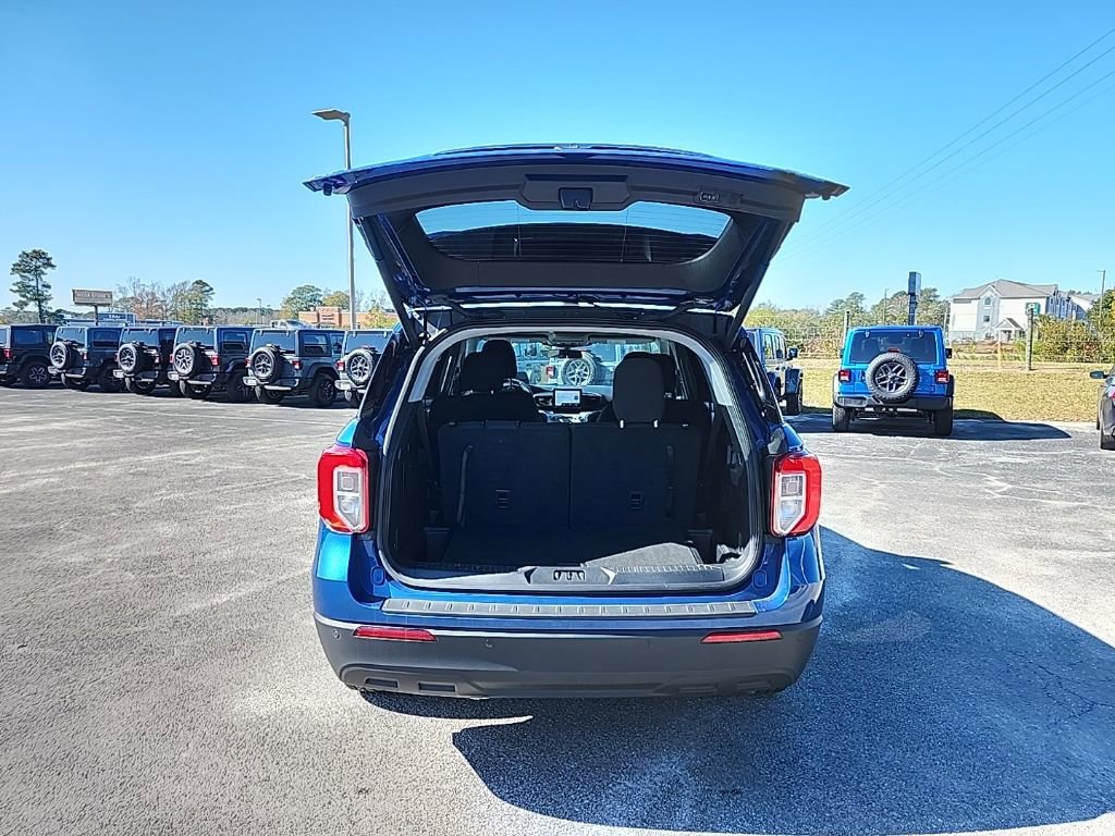 Used 2021 Ford Explorer XLT image 21