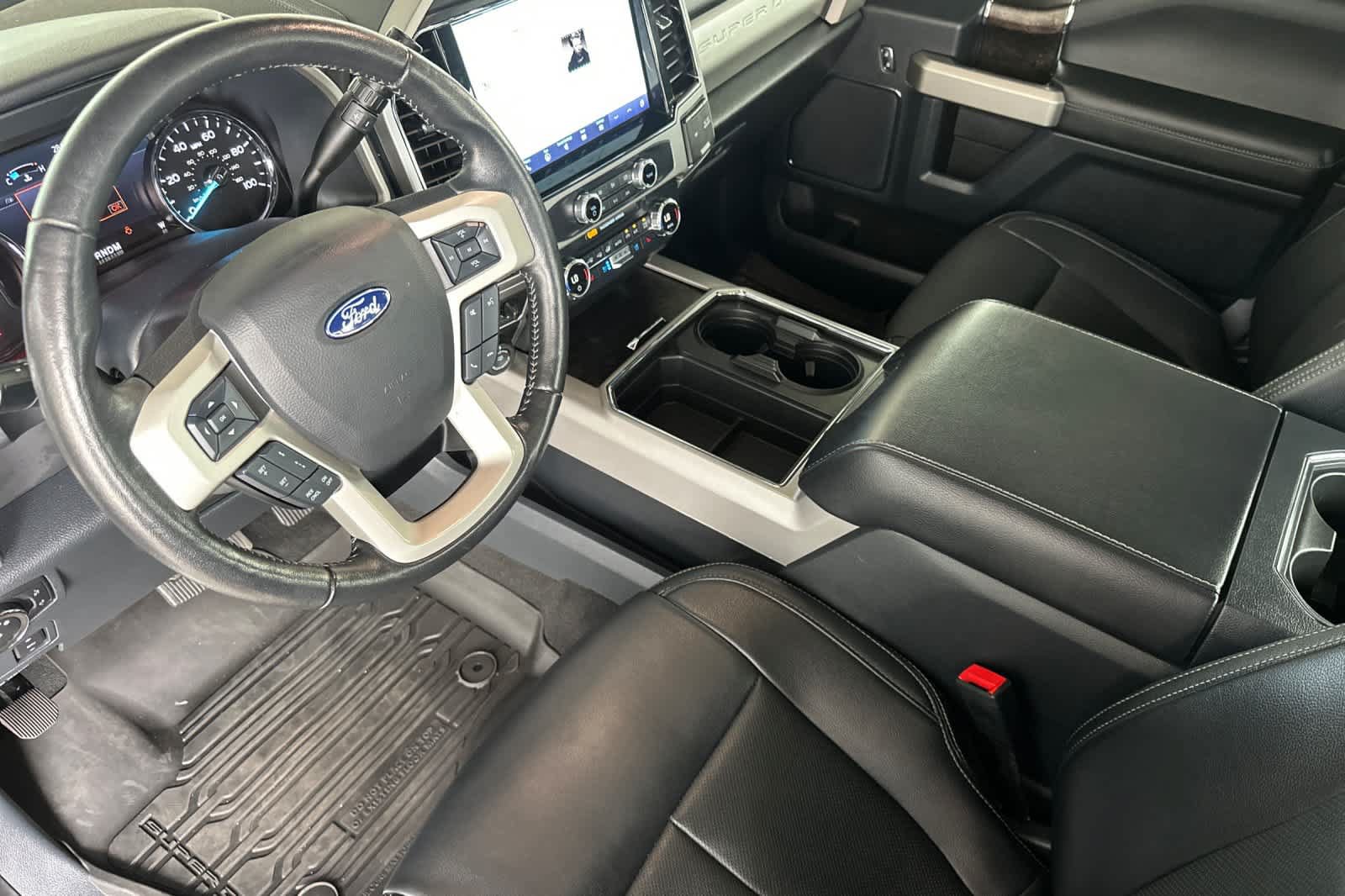 Certified 2022 Ford F350 Lariat w/ Lariat Ultimate Package AWD/4WD image 11