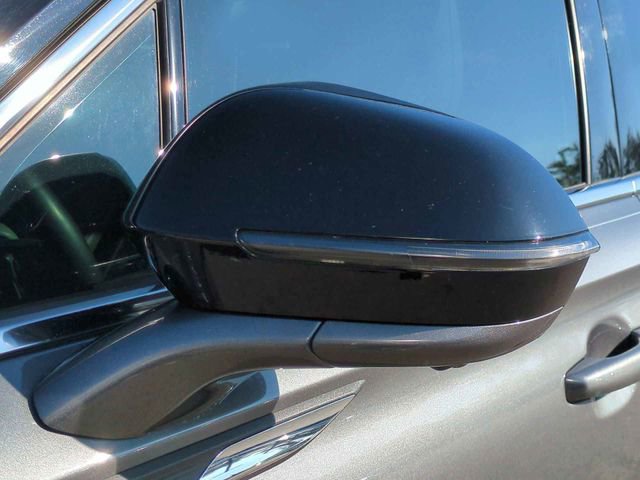 Used 2021 Lincoln Corsair Reserve w/ Equipment Group 201A image 12