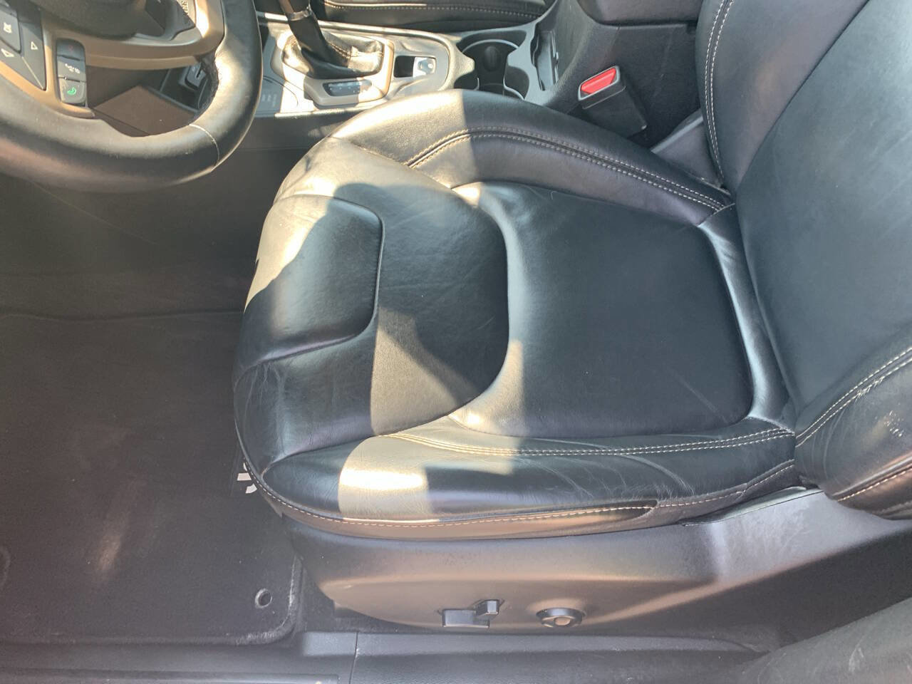 Used 2016 Jeep Cherokee High Altitude image 13