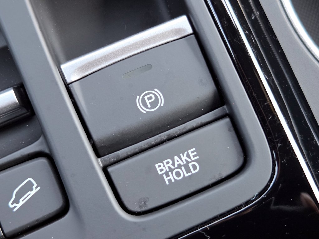 Certified 2025 Honda Pilot Black Edition image 16
