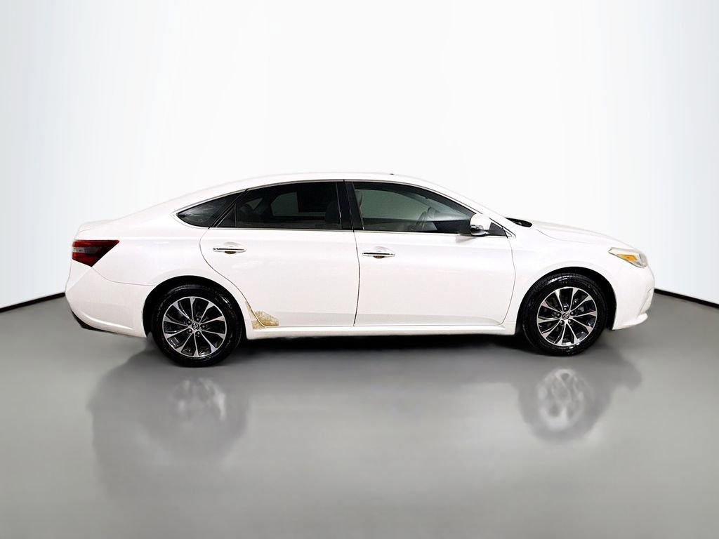 Used 2016 Toyota Avalon XLE Plus image 8