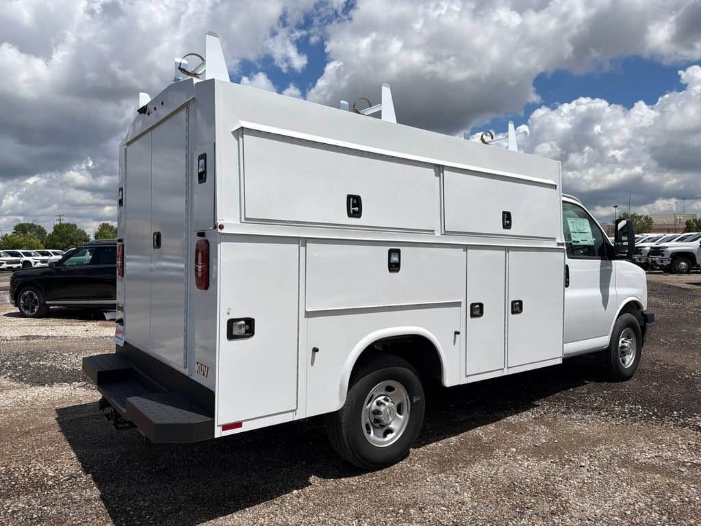 New 2025 Chevrolet Express 3500 w/ Power Convenience Package RWD image 6