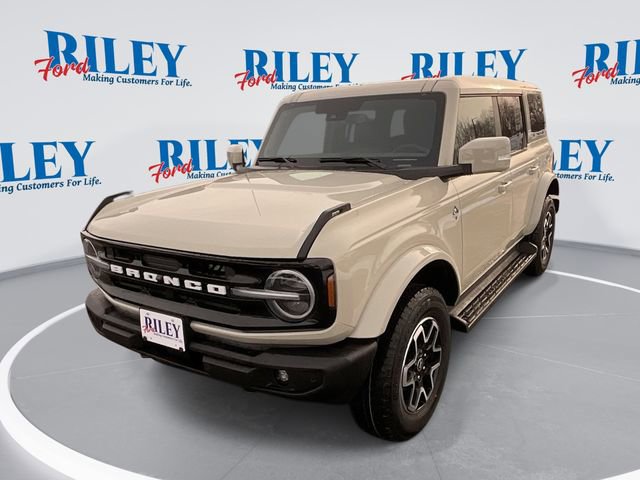 New 2025 Ford Bronco Outer Banks
