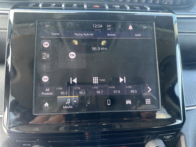 Used 2023 Jeep Grand Cherokee Laredo w/ Trailer Tow Prep Group (B) AWD/4WD image 12