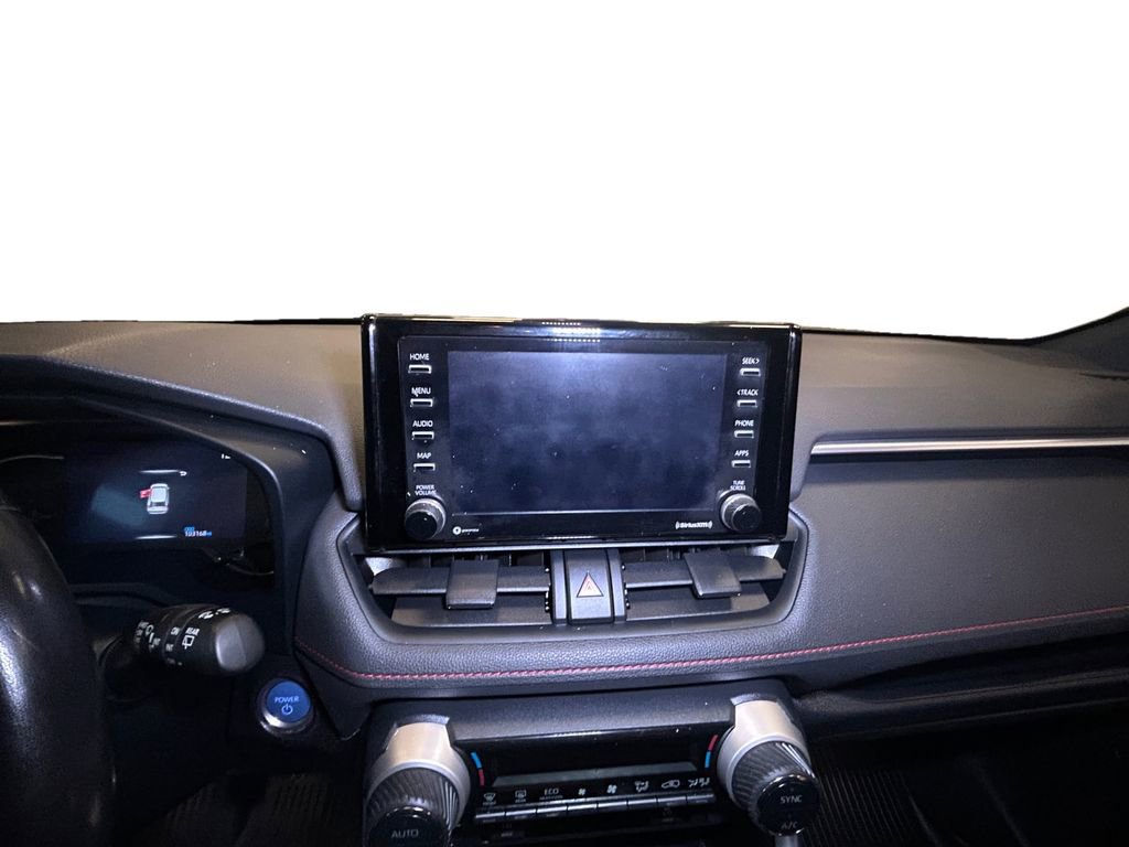 Used 2021 Toyota RAV4 SE image 10