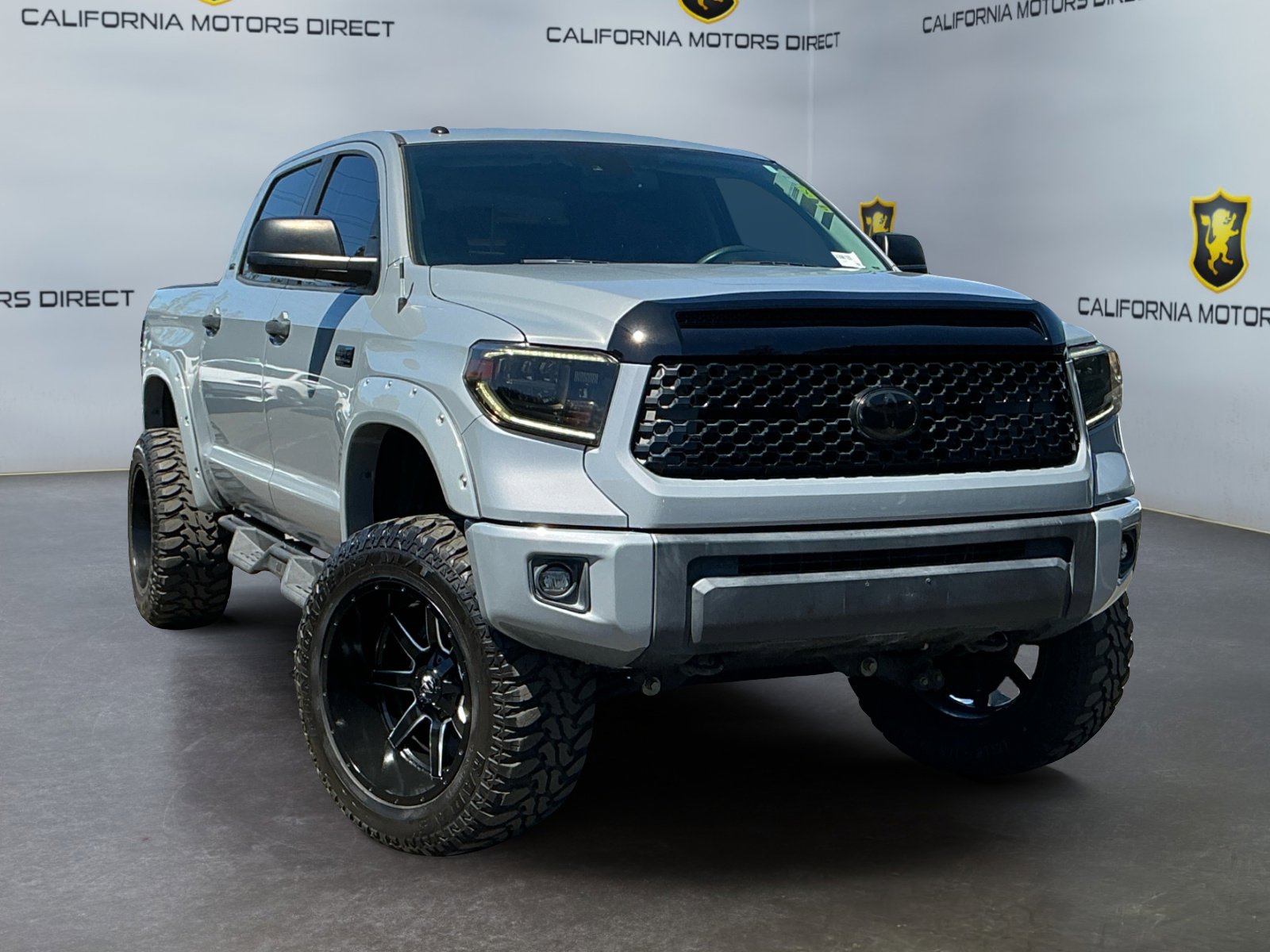Used 2018 Toyota Tundra SR5 w/ TRD Off Road Package AWD/4WD image 3