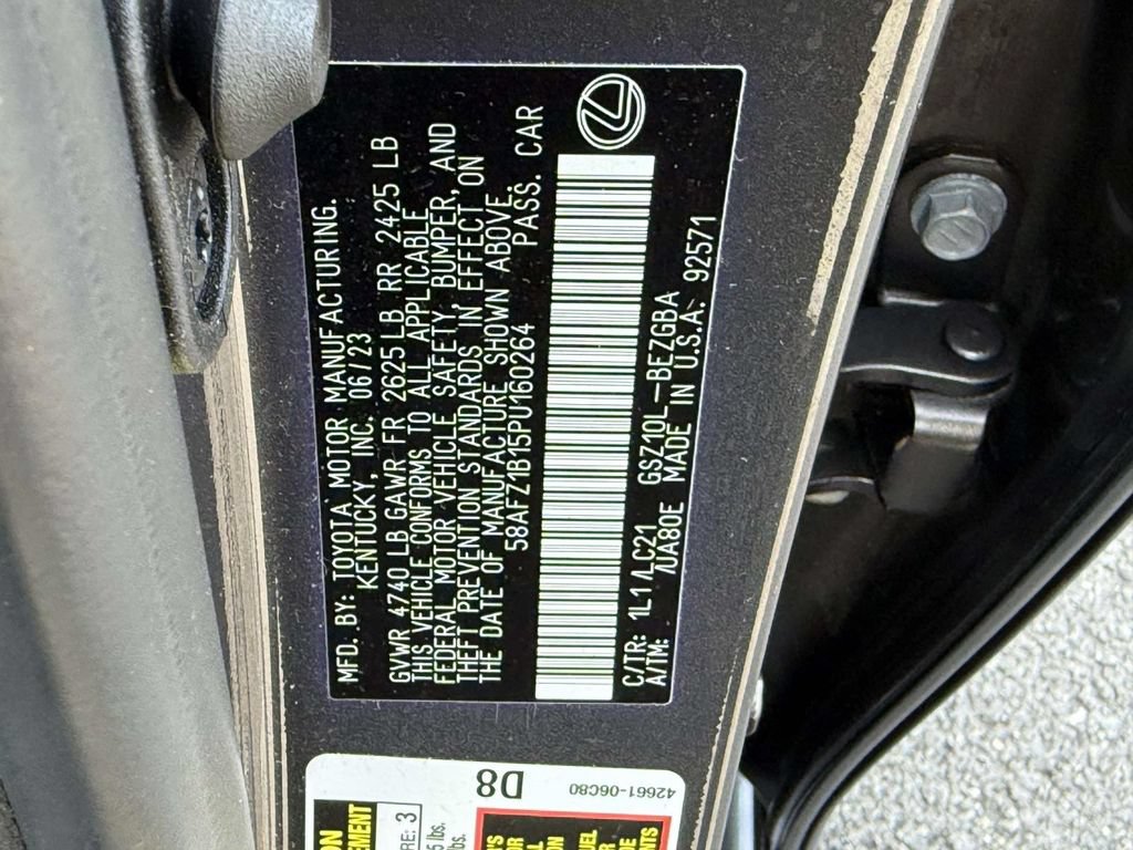 Used 2023 Lexus ES 350 Ultra Luxury w/ Accessory Package (Z2) FWD image 31