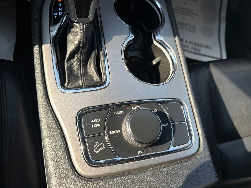 Used 2018 Jeep Grand Cherokee Limited AWD/4WD image 20