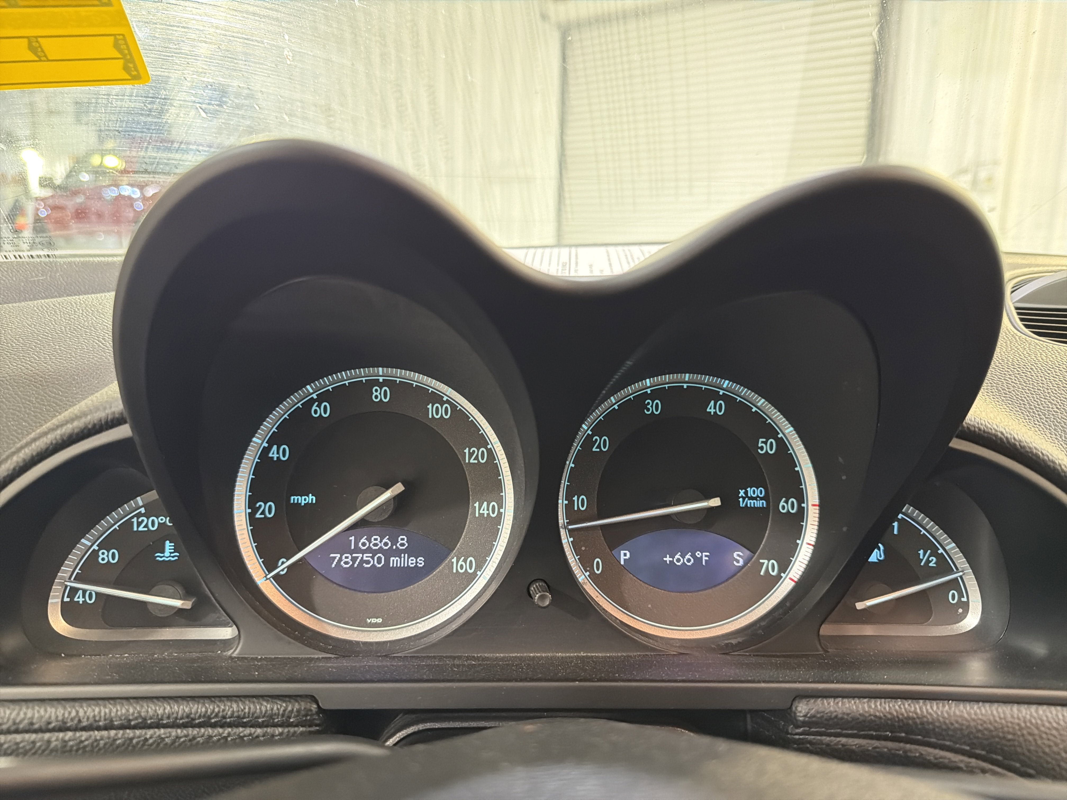 Used 2005 Mercedes-Benz SL 500 image 16