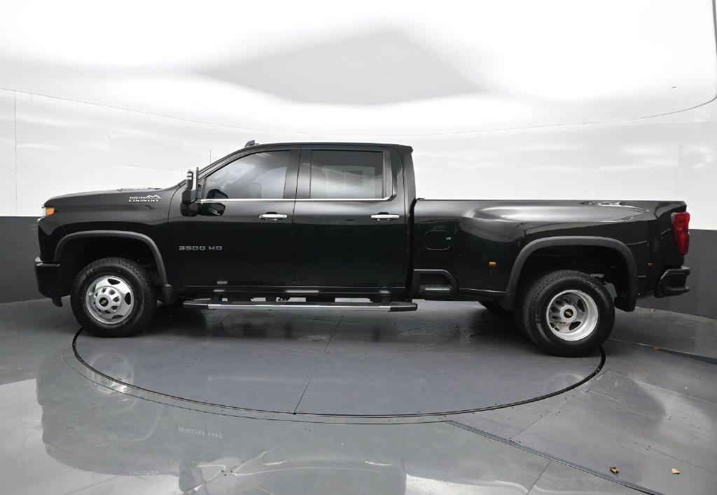 Used 2020 Chevrolet Silverado 3500 High Country AWD/4WD image 2