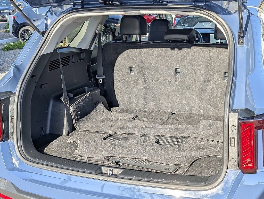 Used 2025 Kia Sorento S w/ Panoramic Sunroof Package image 15