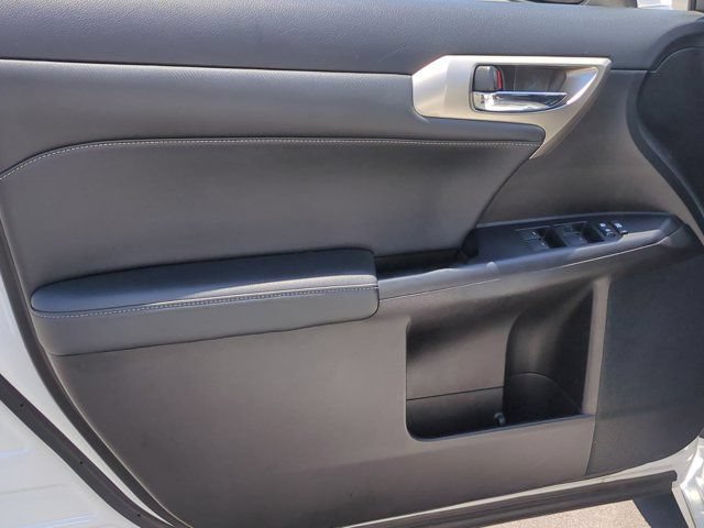 Used 2016 Lexus CT 200h w/ Seat Comfort Package FWD image 14