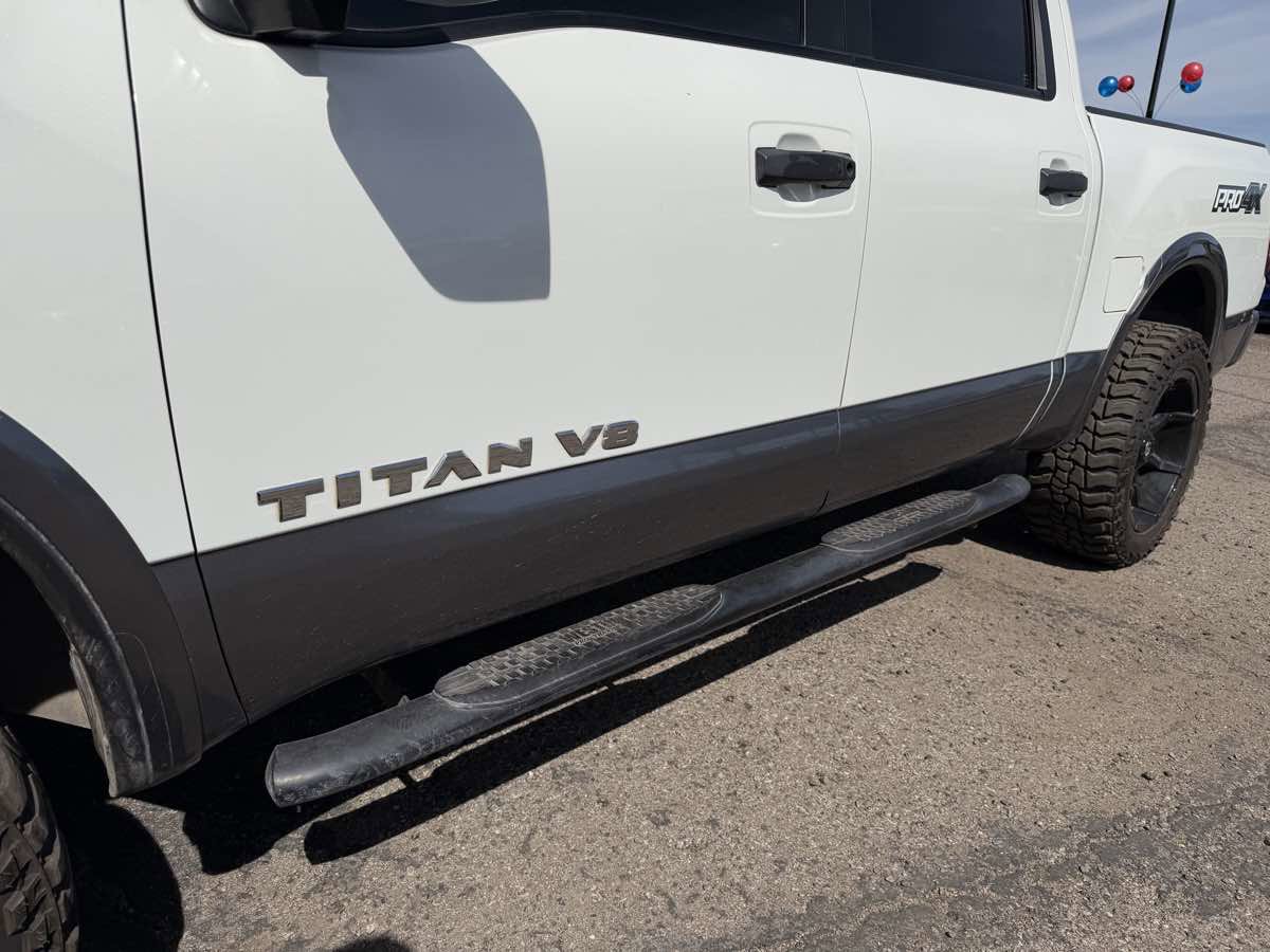 Used 2018 Nissan Titan PRO-4X w/ Pro-4x Utility Package AWD/4WD image 12