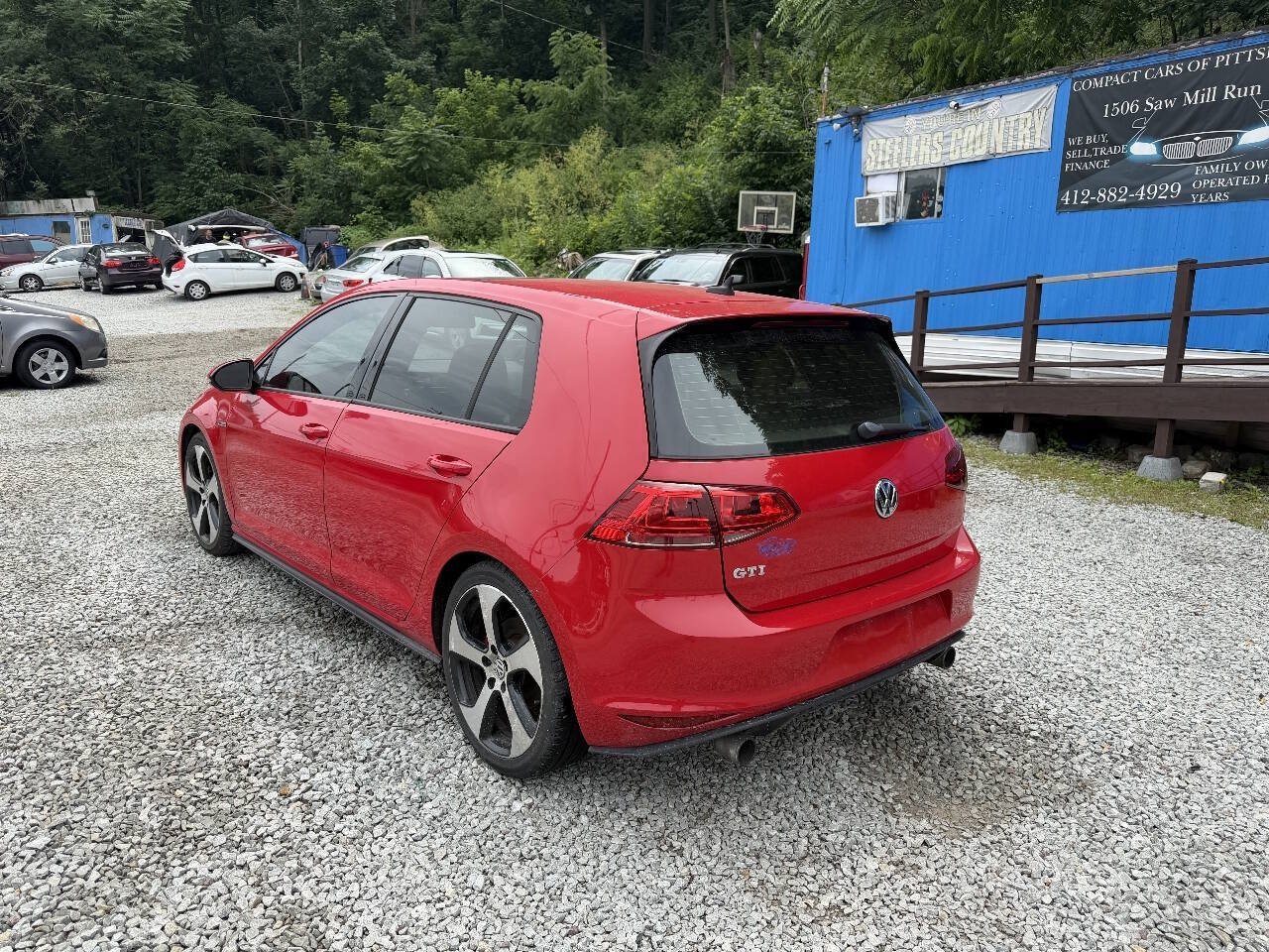 Used 2015 Volkswagen Golf 4-Door FWD image 9