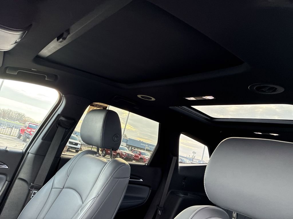 Used 2023 Buick Enclave Essence w/ Experience Buick Package AWD/4WD image 18