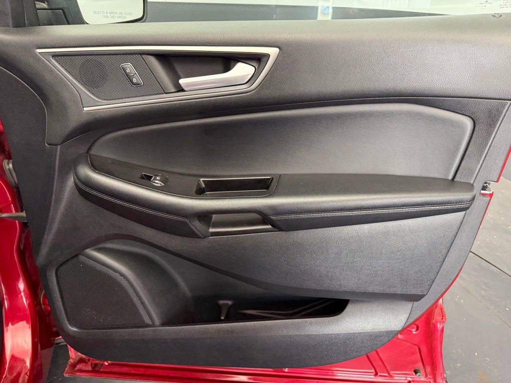 Used 2020 Ford Edge SEL w/ Convenience Package image 49