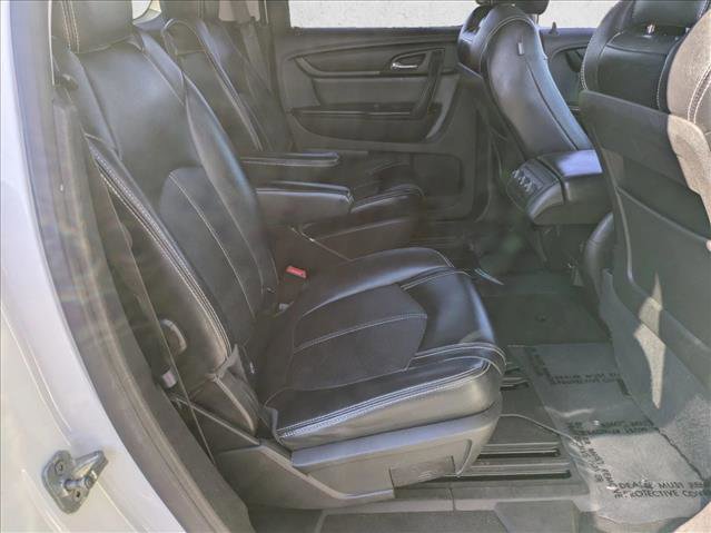 Used 2014 GMC Acadia SLE image 17