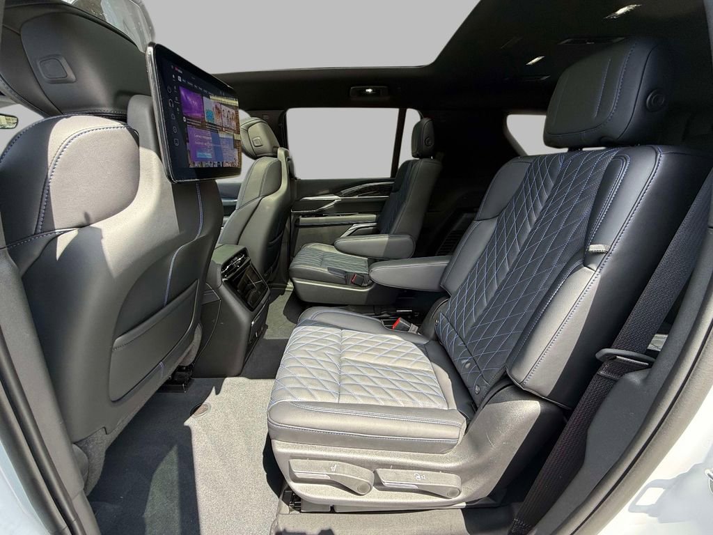 Used 2026 Cadillac Escalade IQL Sport 1 AWD/4WD image 20