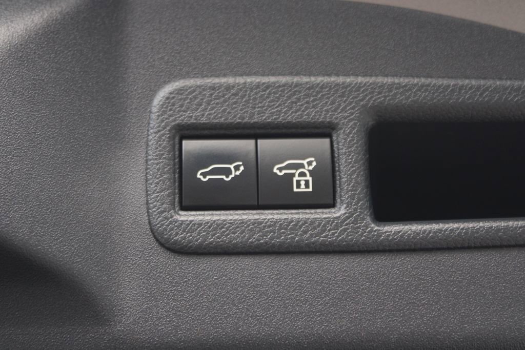 Used 2023 Subaru Solterra AWD image 34