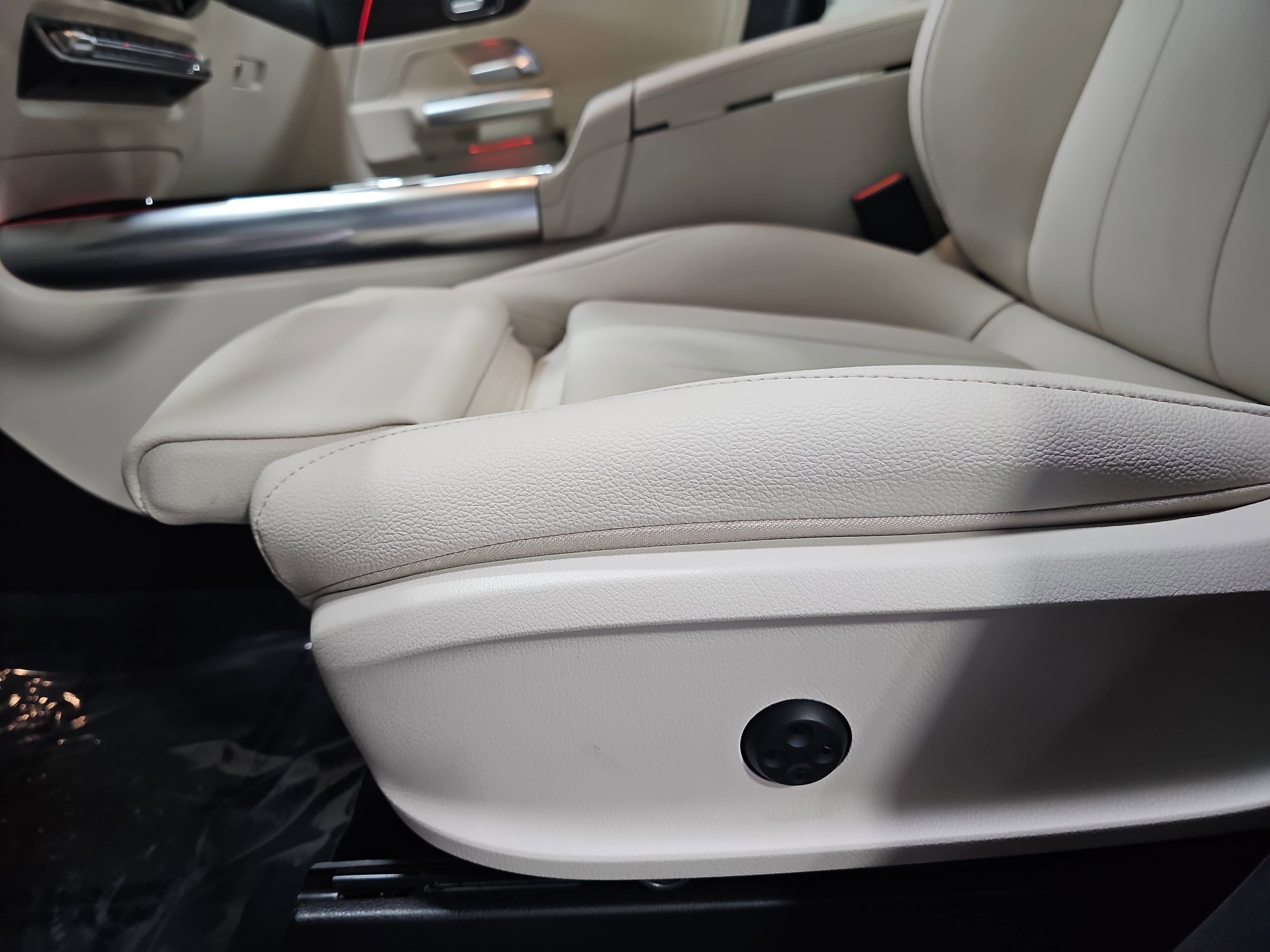 Certified 2025 Mercedes-Benz GLA 250 image 30