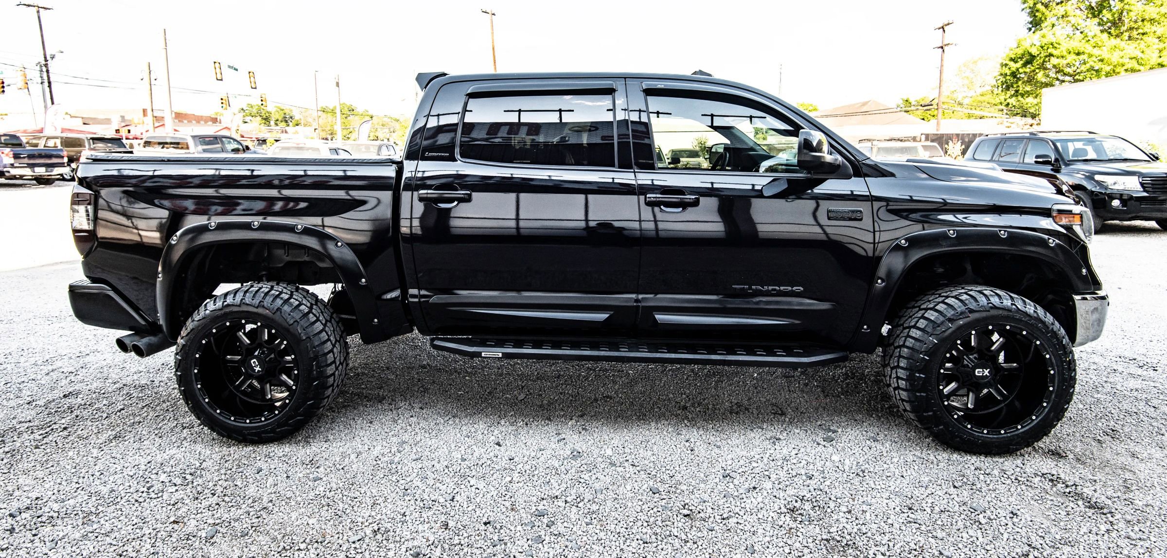 Used 2020 Toyota Tundra Limited w/ Limited Premium Package AWD/4WD image 12