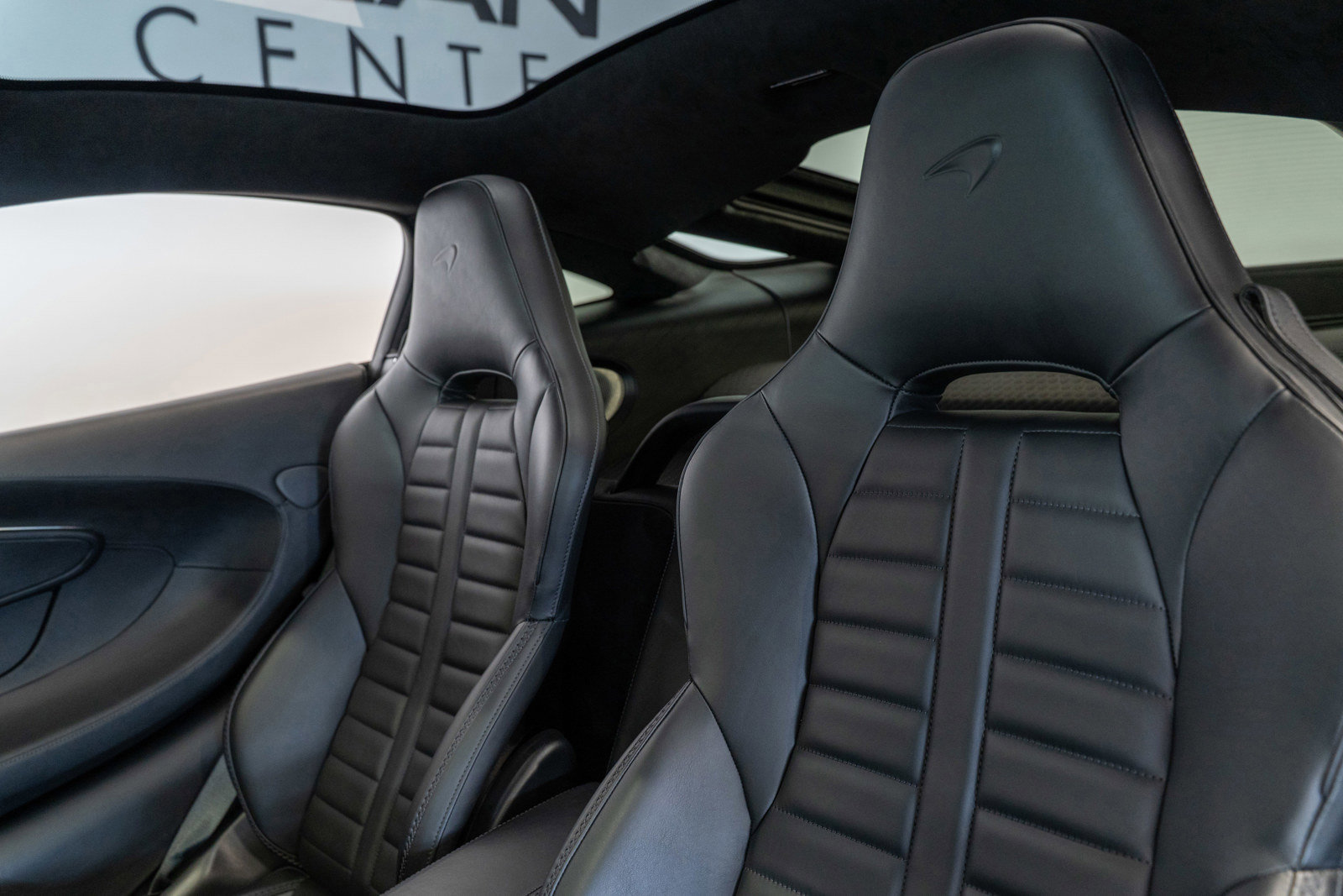 Used 2025 McLaren GTS RWD image 33