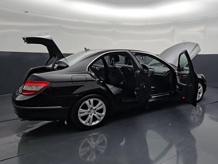Used 2011 Mercedes-Benz C 300 4MATIC Sedan image 22