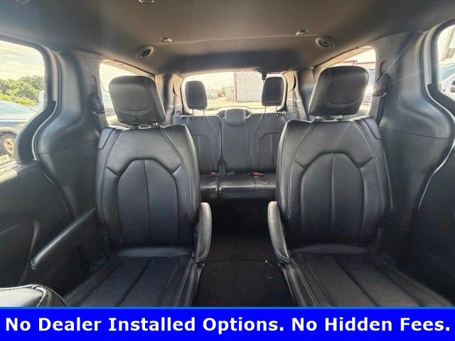 Used 2026 Chrysler Pacifica Select FWD image 9