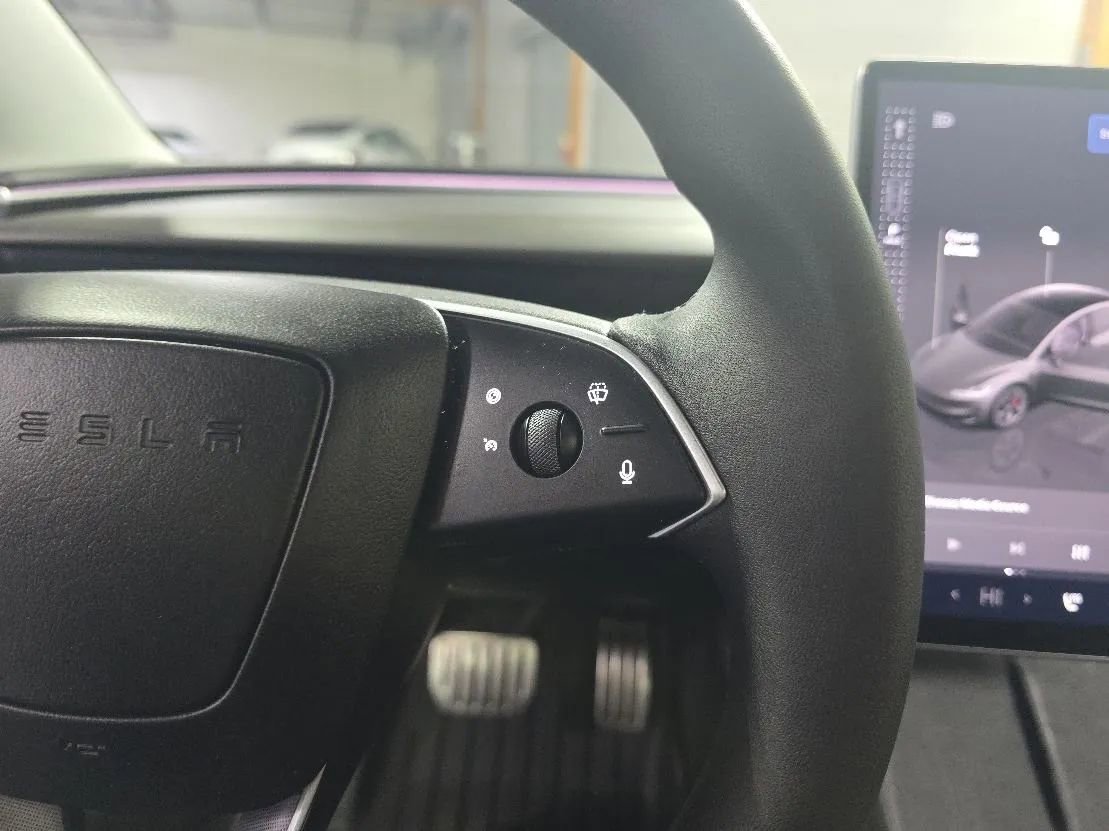 Used 2024 Tesla Model 3 Performance image 32