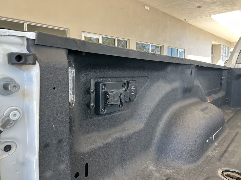 Used 2025 RAM 3500 Big Horn image 37