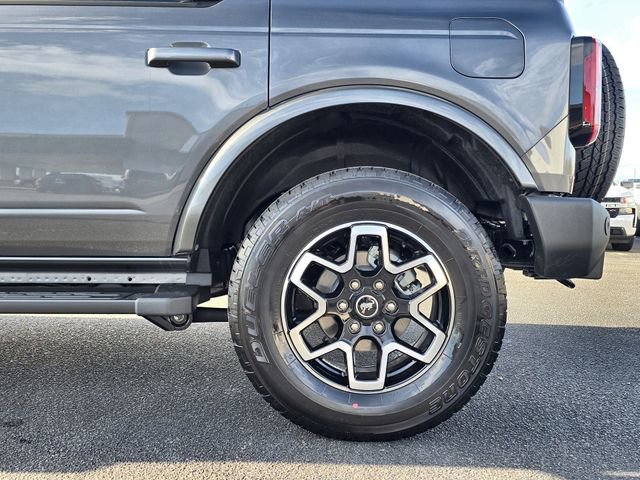 Used 2024 Ford Bronco Outer Banks image 12