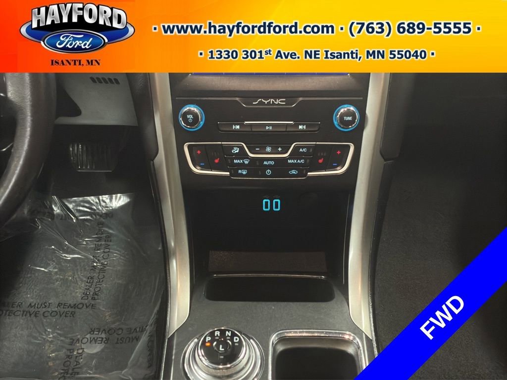 Used 2020 Ford Fusion SEL image 18