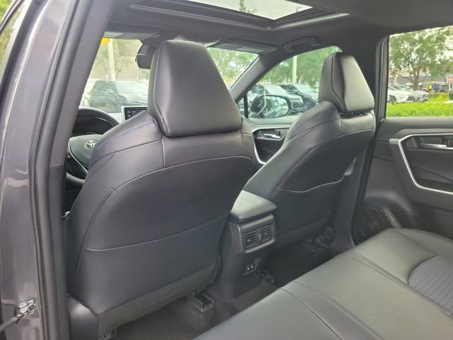 Used 2020 Toyota RAV4 XSE w/ XSE Grade Weather Package AWD/4WD image 9