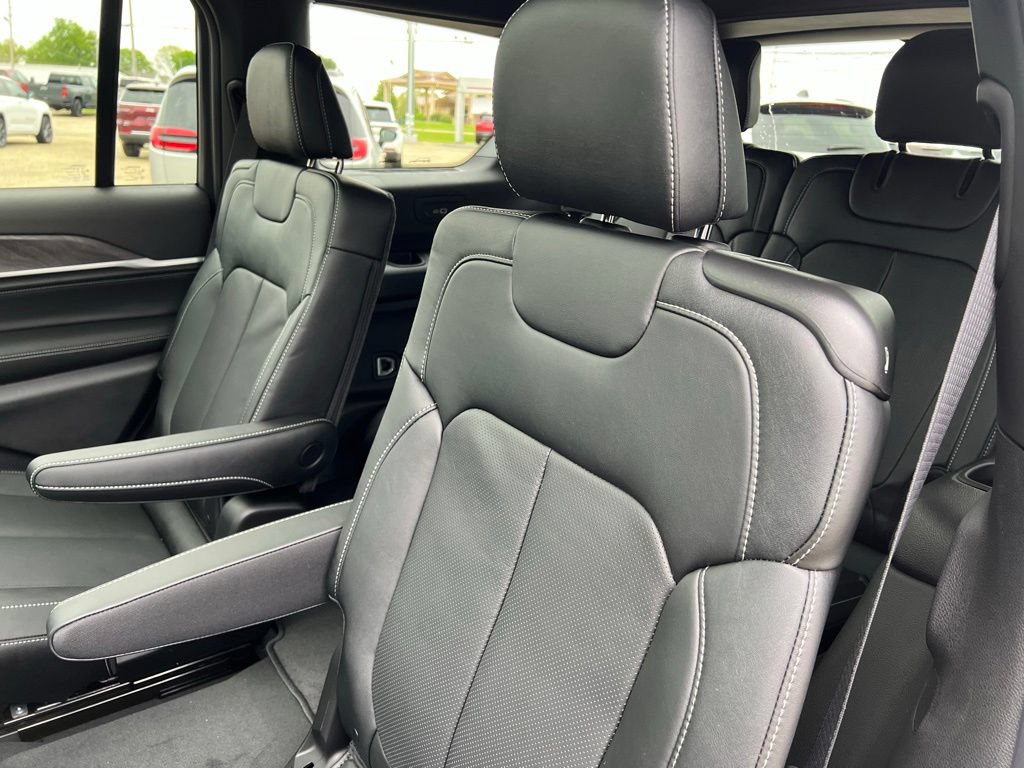 New 2026 Jeep Grand Cherokee L Limited AWD/4WD image 25