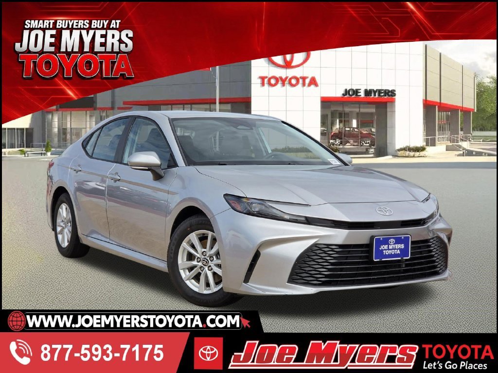 Used 2025 Toyota Camry LE FWD image 1