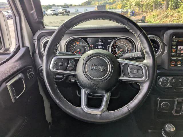 Certified 2022 Jeep Wrangler Unlimited Sahara w/ Cold Weather Group image 13