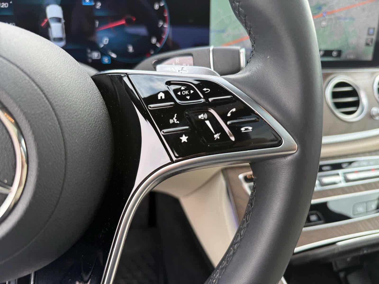 Used 2022 Mercedes-Benz E 350 Sedan image 21