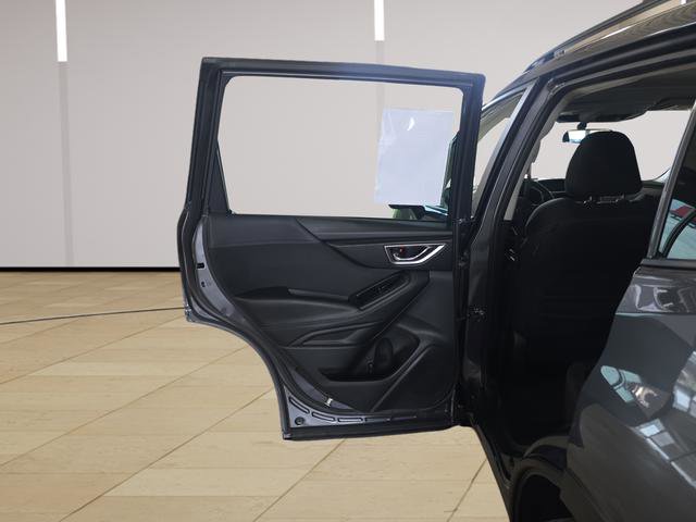 Used 2023 Subaru Forester Premium image 25