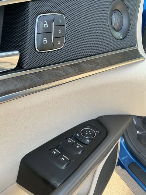 Used 2020 Lincoln Nautilus Reserve image 9