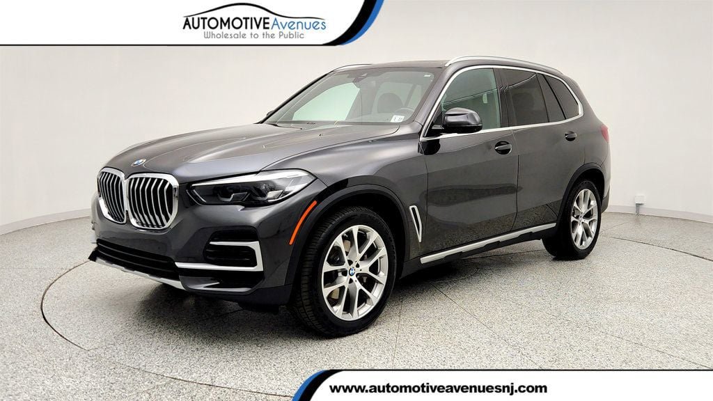 Used 2022 BMW X5 xDrive40i w/ Premium Package AWD/4WD image 1